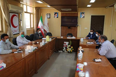 رئیس ستاد بازسازی عتبات عالیات و همکاران با رئیس جمعیت هلال احمر خراسان جنوبی دیدار و گفتگو کرد