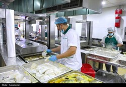 راه‌اندازی آشپزخانه مرکزی در مرز خسروی برای خدمت‌رسانی به زائران اربعین
